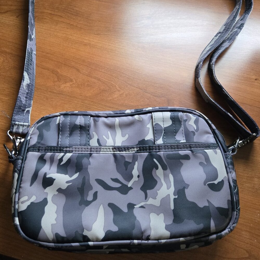 Lugg Carousel Cross Body EUC